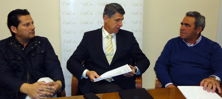 FAECA inicia los contactos con partidos políticos, asociaciones agrarias y sindicales en defensa de las cooperativas afectadas por las reclamaciones de Hacienda