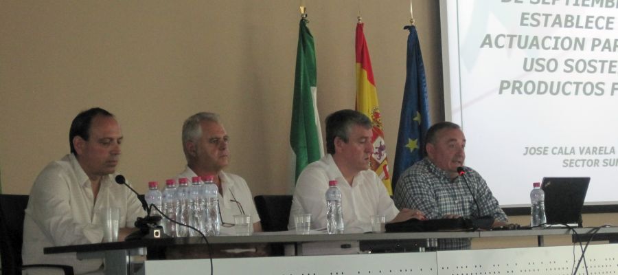 Cooperativas Agro-alimentarias de Jaén informa a agricultores de toda la provincia sobre el uso sostenible de productos fitosanitarios