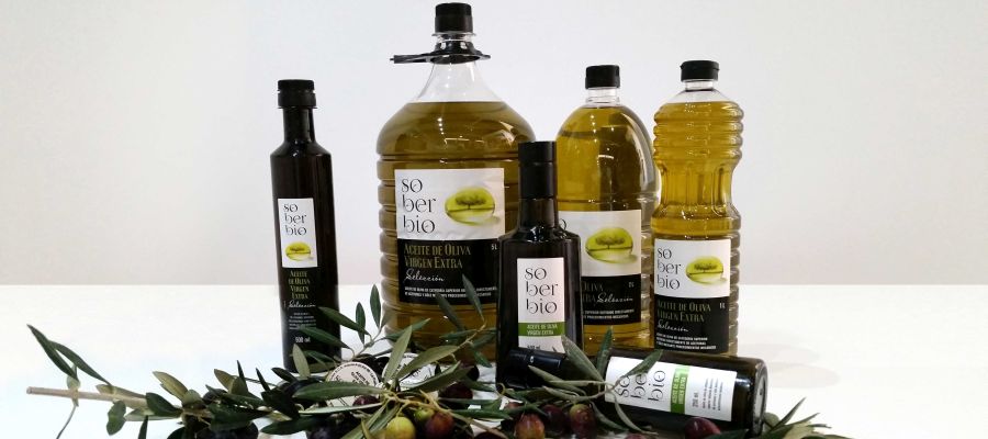 Nuestra Señora de Las Virtudes presenta la nueva imagen de su aceite de oliva virgen extra ‘Soberbio’