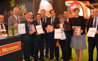 ‘El Día de Granada’ atrae a numerosas cooperativas y autoridades en Fruit Attraction