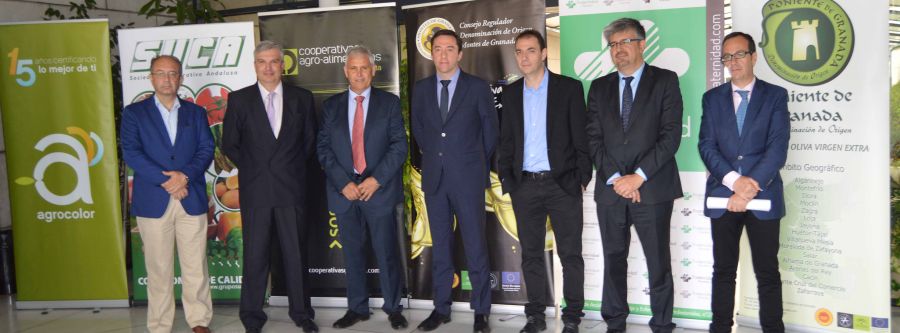 Cooperativas Agro-alimentarias de Granada y la Delegación de Agricultura informan de las ayudas previstas para el sector en el PDR 2014-2020