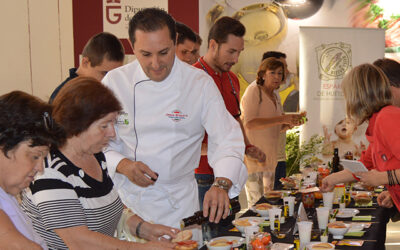 Cooperativas Agro-alimentarias de Granada inaugura su presencia en la Feria de Muestras de Armilla con un desayuno saludable