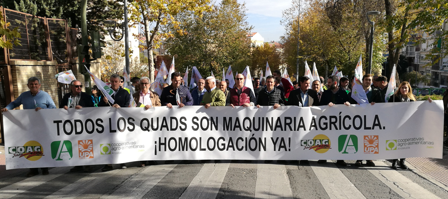 Cooperativas Agro-alimentarias de Jaén se manifiesta junto a las OPAS por la homologación de los quads