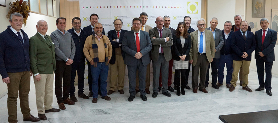 Cooperativas Agro-alimentarias de Andalucía traslada al consejero de Agricultura sus propuestas para impulsar el sector agroalimentario regional