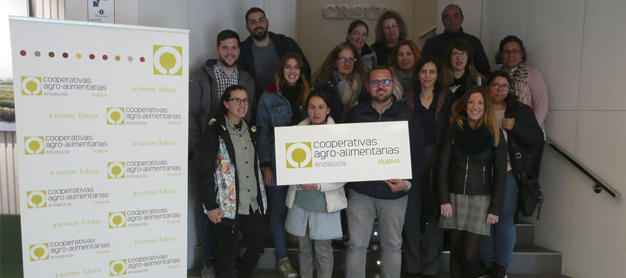 Profesionales de cooperativas renuevan sus conocimientos para certificar la calidad hortofrutícola de Huelva ante los mercados europeos