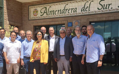 Un grupo operativo declara la guerra a la almendra amarga para erradicarla del mercado