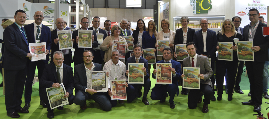 Las cooperativas hortofrutícolas, con el apoyo de la federación provincial, siguen afianzando sus exportaciones en Fruit Attraction, comprometidas con el futuro de sus 6.000 agricultores