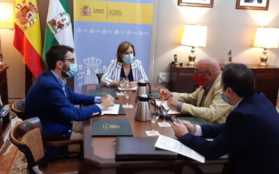 Cooperativas Agro-alimentarias de Andalucía aborda con la Delegación del Gobierno asuntos como la mano de obra en el campo y el acceso al agua