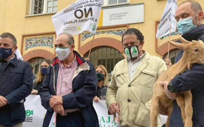 El sector agrario protesta en Málaga contra la reforma de la PAC