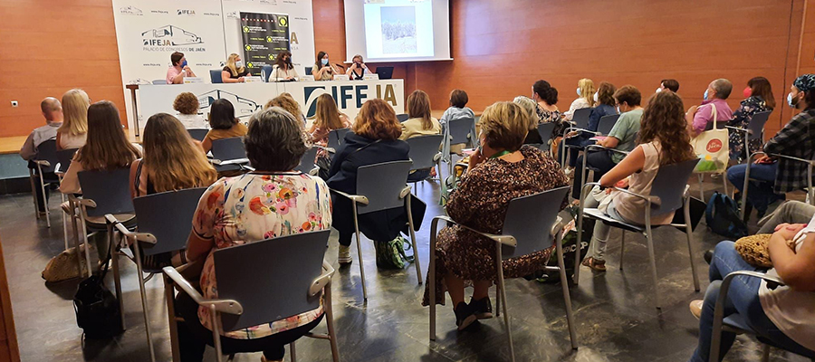 AMCAE promueve la labor de las mujeres como agentes de la sostenibilidad rural en Expoliva