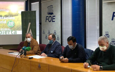 El campo de Huelva marcha a Madrid para exigir la dignificación del sector en el 20M