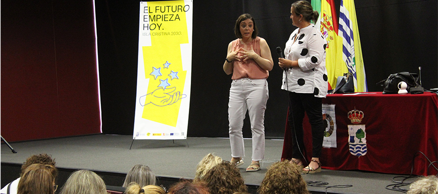AMCAE-Andalucía reúne a 40 agricultoras y ganaderas onubenses en una jornada financiada por el Instituto Andaluz de la Mujer