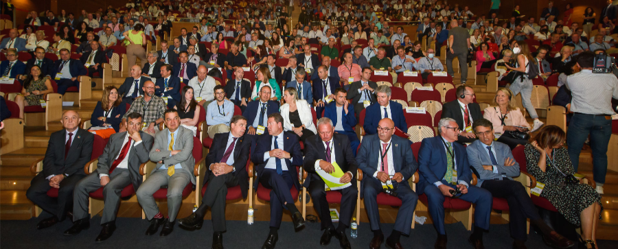 Las cooperativas de Andalucía muestran su apuesta por la sostenibilidad y la innovación en el VIII Congreso de Cooperativas Agro-alimentarias de España