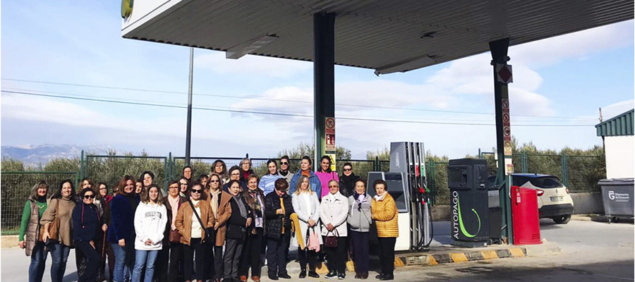 Encuentro de socias de AMCAE-Andalucía en distintas cooperativas de Granada, Jaén y Sevilla para impulsar la igualdad y el liderazgo de las mujeres