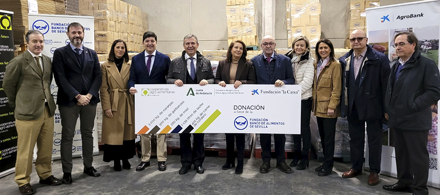 Cooperativas Agro-alimentarias de Andalucía, la Consejería de Agricultura y la Fundación ‘la Caixa’ entregan 13.500 kilos de productos a Bancos de Alimentos de Sevilla y Málaga